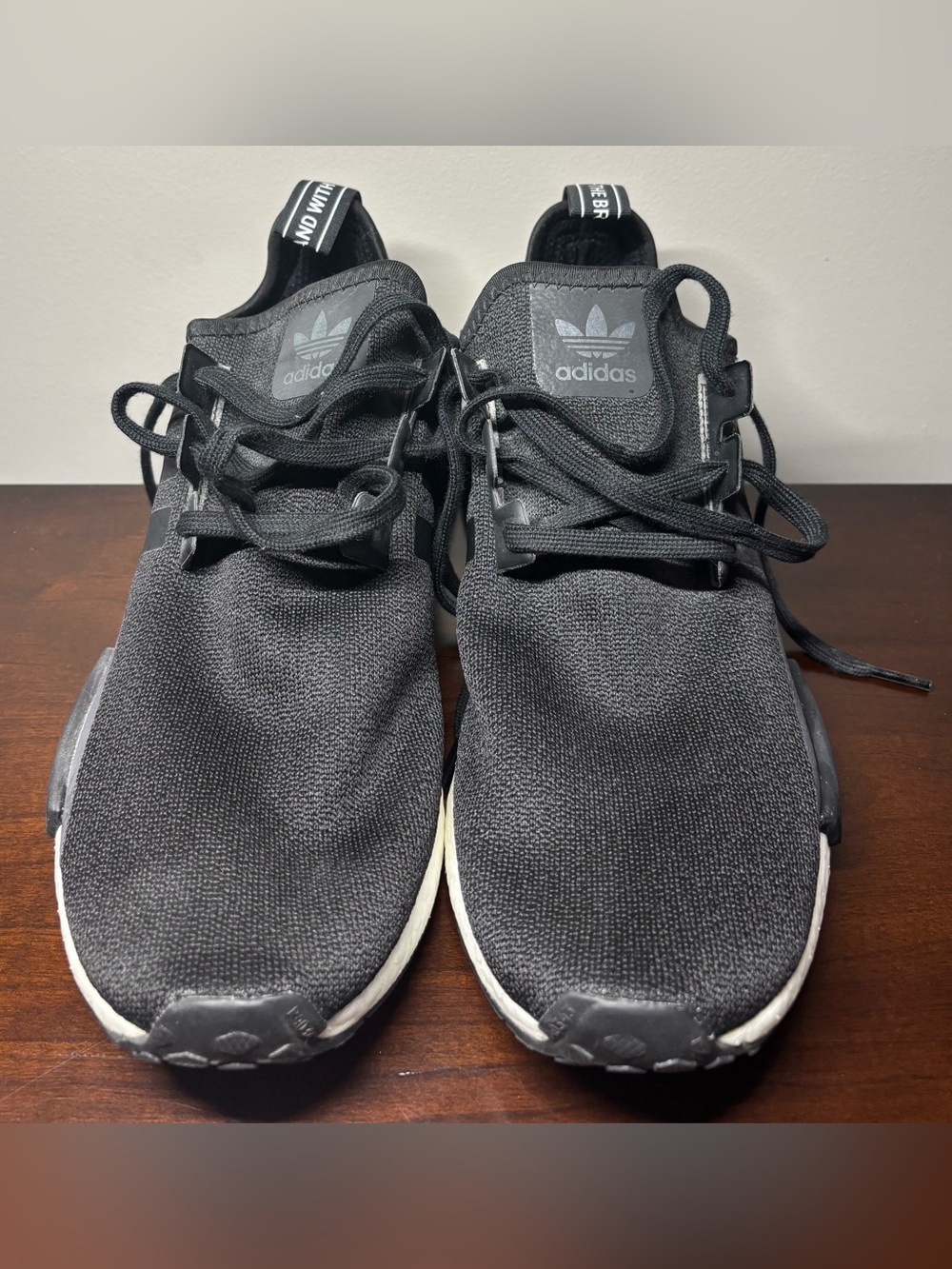 Men’s Adidas NMD R1 Shoes Size 11.5